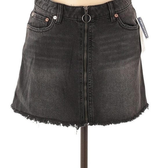 We The Free Black Denim Mini Skirt - Size 26 - NWT - Picture 3 of 10